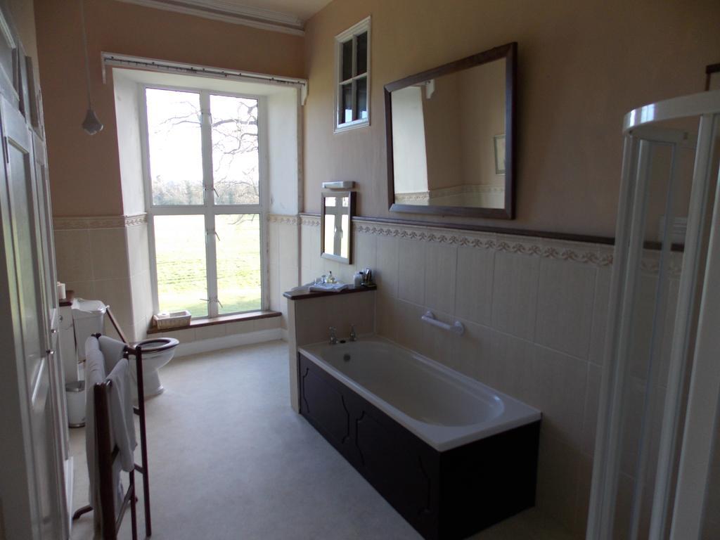 Gold Finch Suite